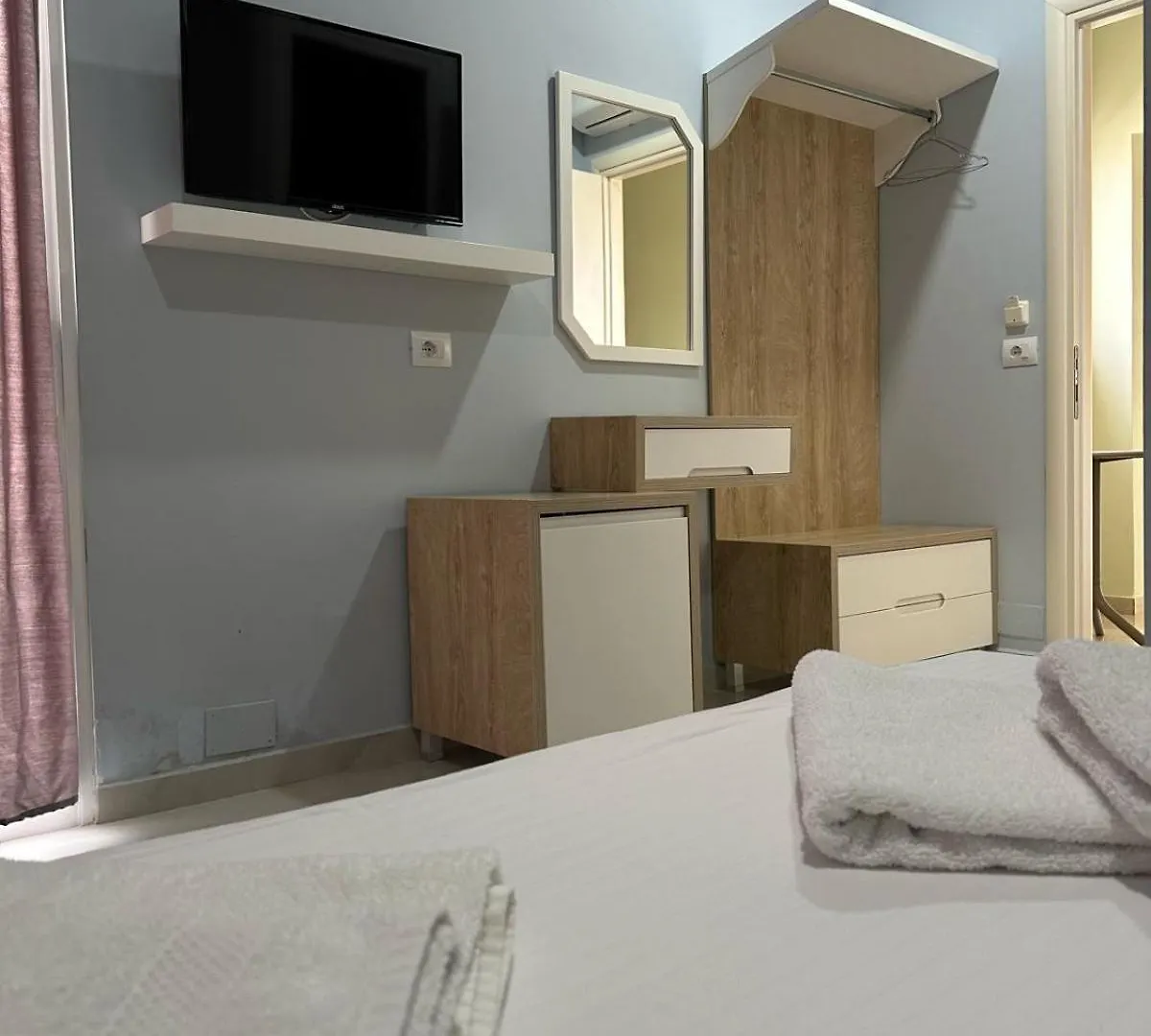 Summer Gate Hotel Ksamil