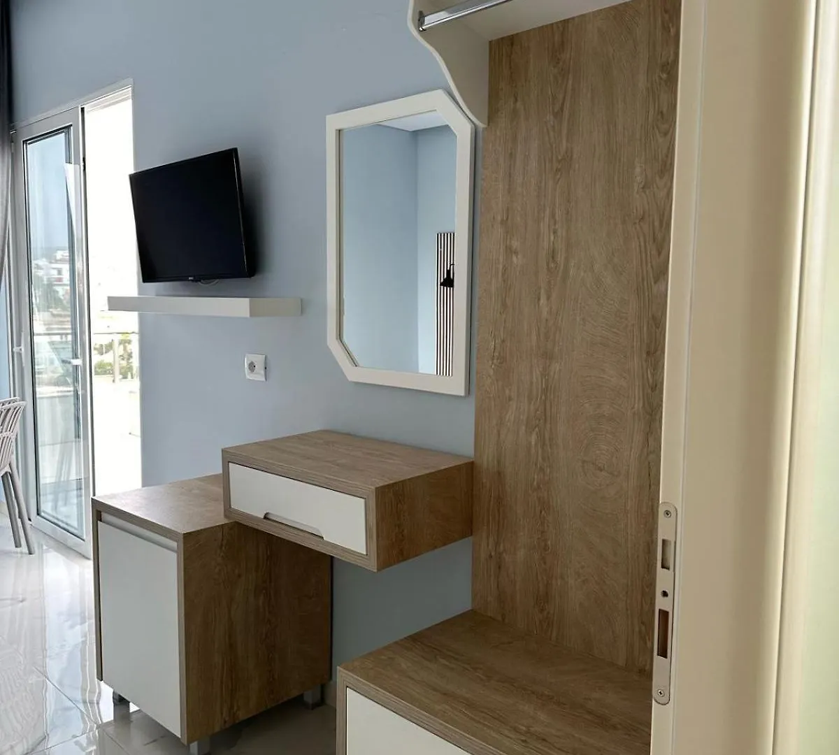 Summer Gate Hotel Ksamil