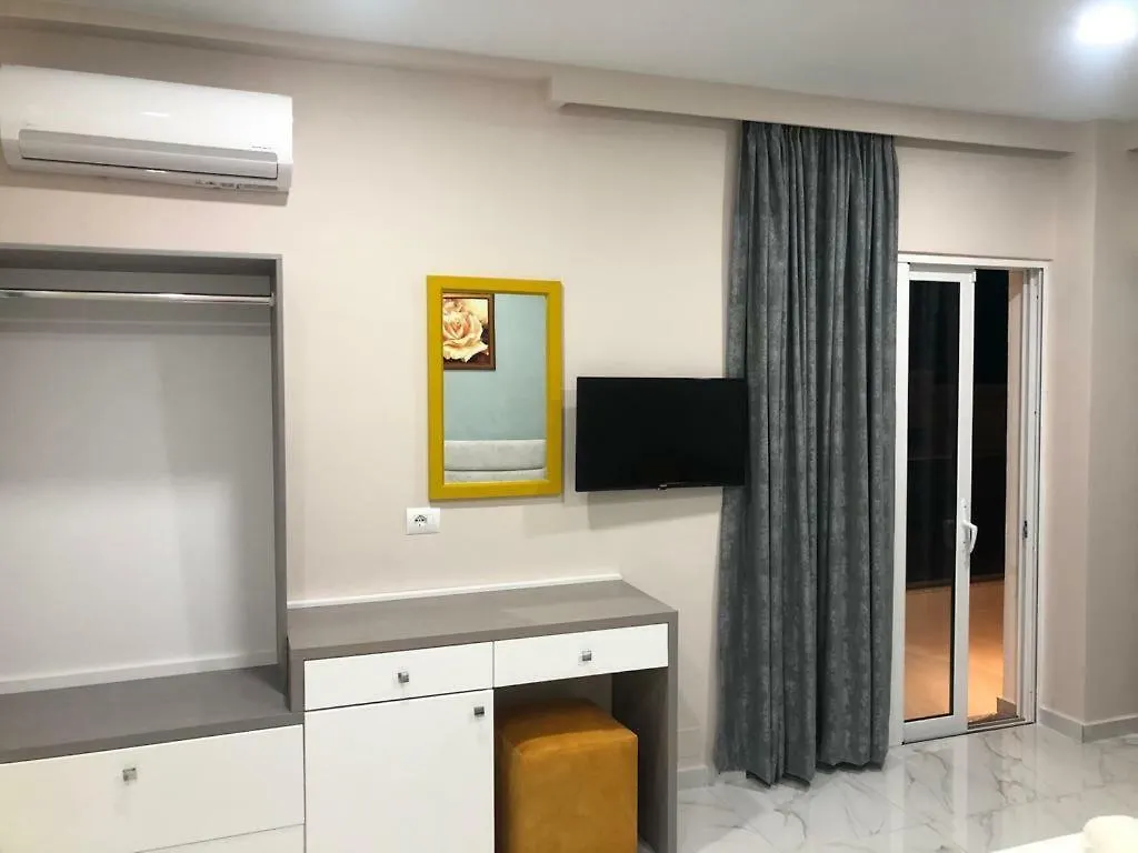 Summer Gate Hotel Ksamil